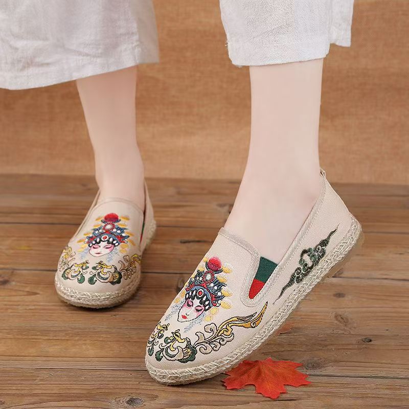 Women Flat Sole Embroidered Cl - Embroidery Style 评论和价格