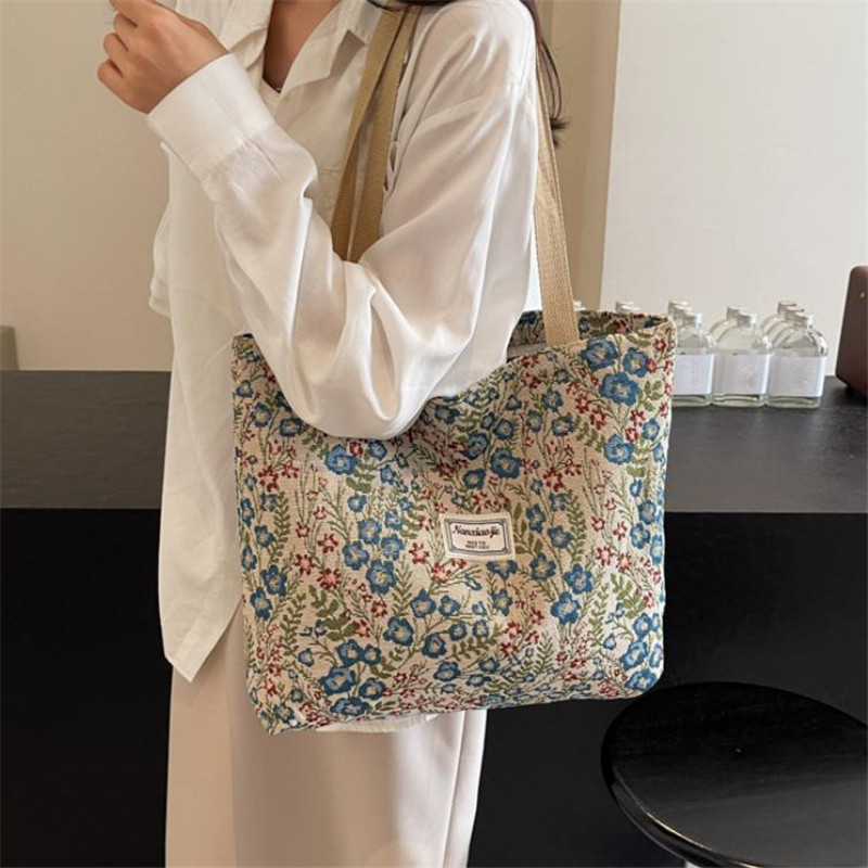 Embroidery Floral Canvas Handb - Embroidery Workshop 评论和价格