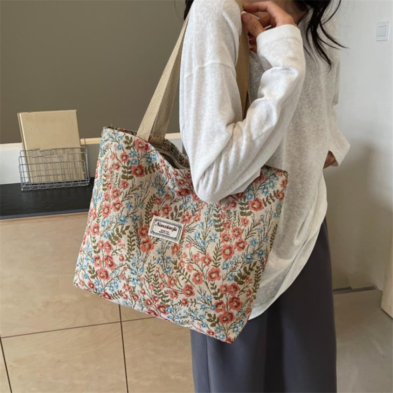 Embroidery Floral Canvas Handb - Embroidery Workshop 评论和价格