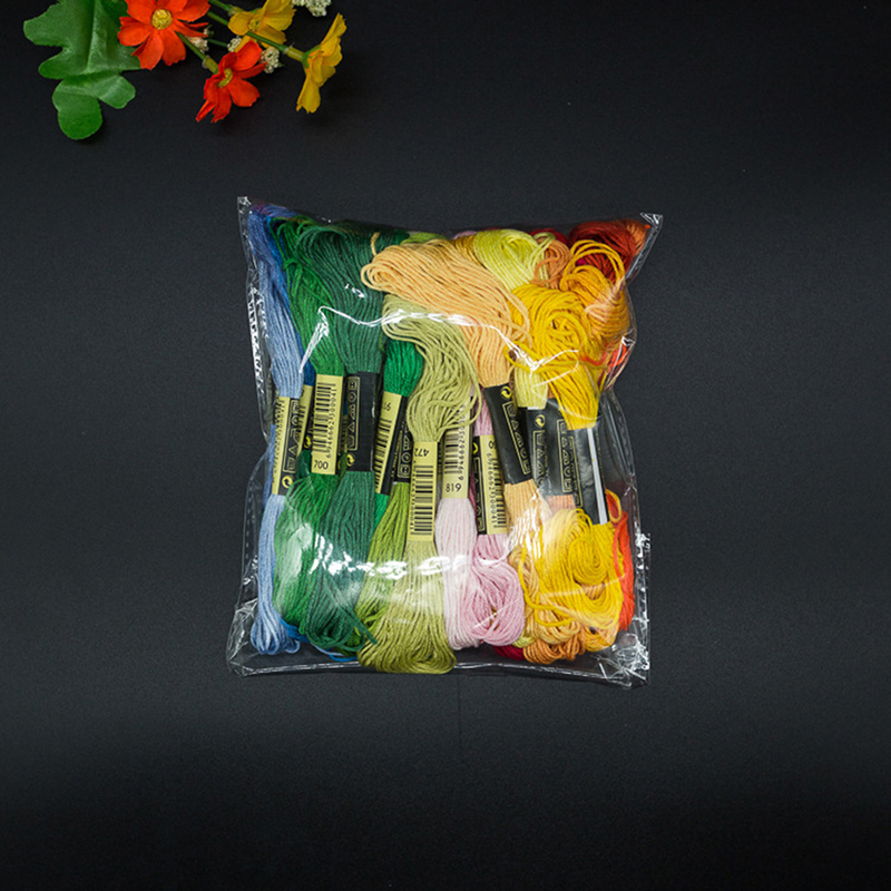 C 24/100/50 Multicolor Cross   - Embroidery Kit 评论和价格