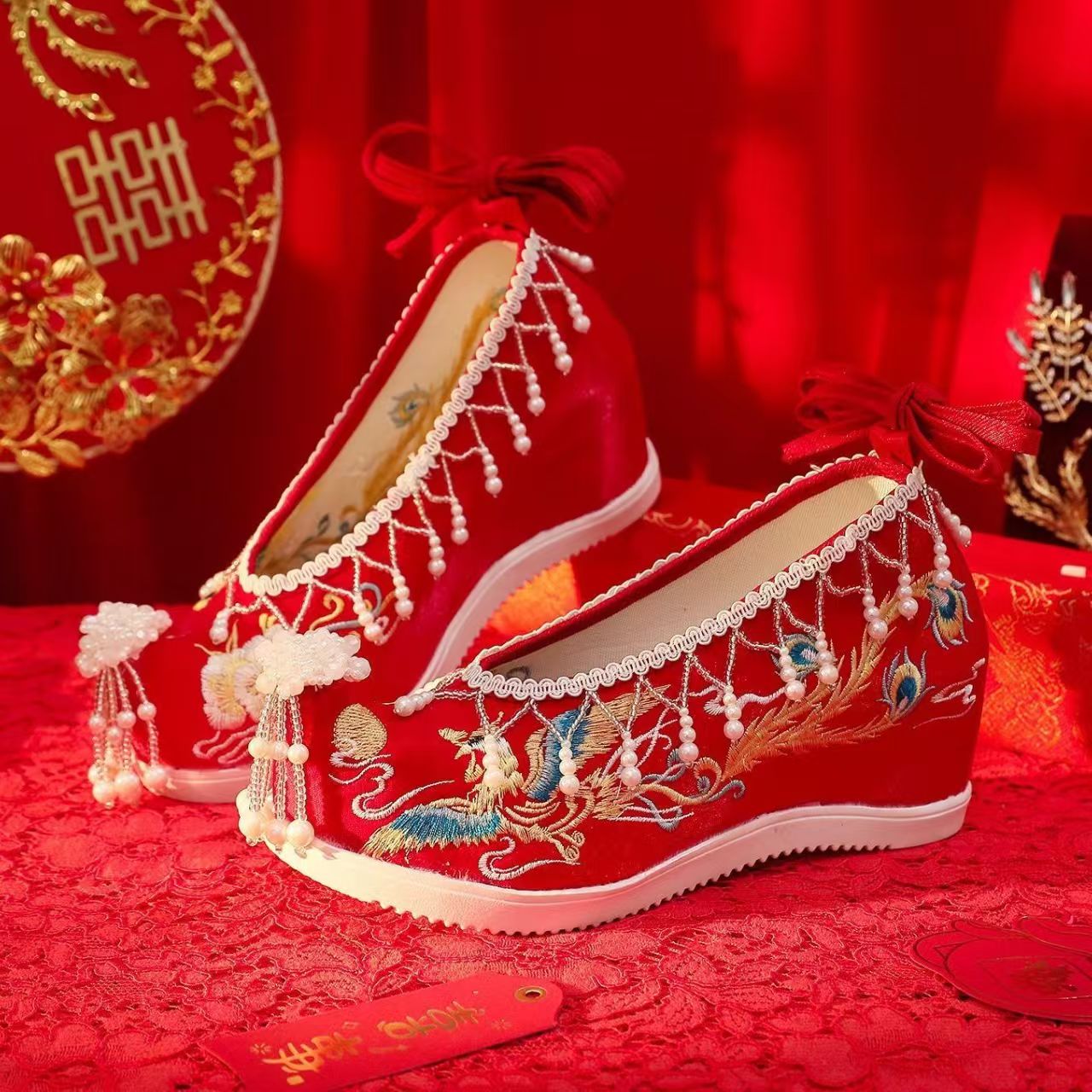 Women New Red Embroidered Wedd - Embroidery Style 评论和价格