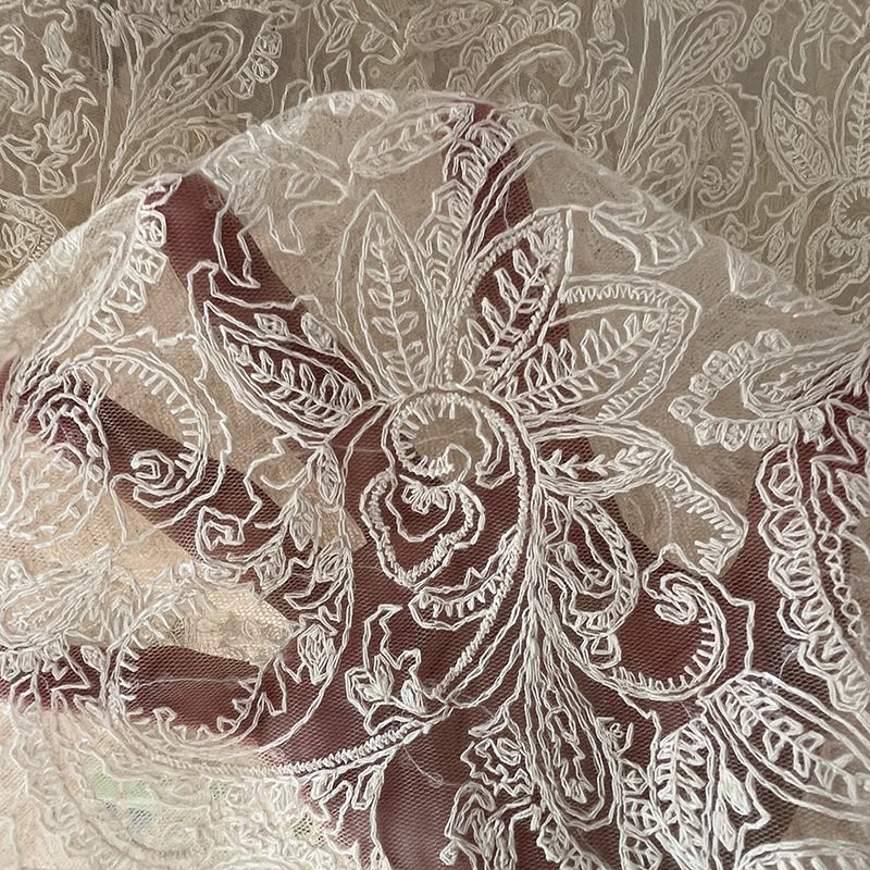 Sequins Floral Mesh Cotton Emb - Embroidery Web 评论和价格